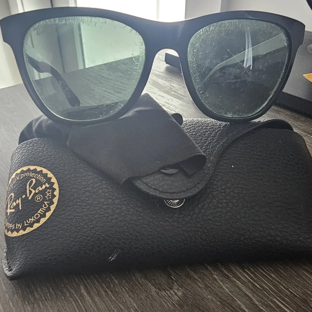 Ray-Ban purchased from